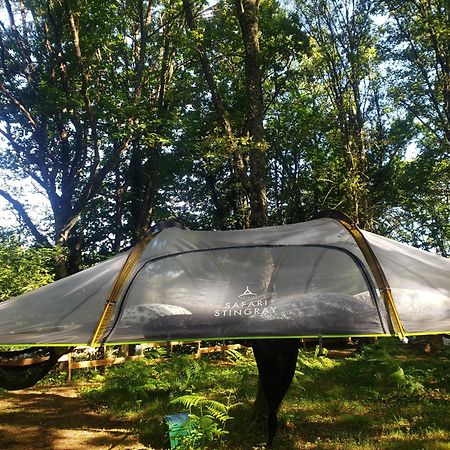 D'En Haut Tentes Suspendues Otel Saint-Pardoux-lʼOrtigier Dış mekan fotoğraf